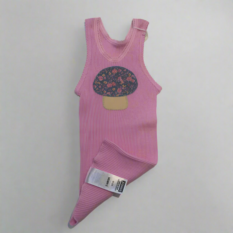 Hand Appliqued Singlet - Size 00